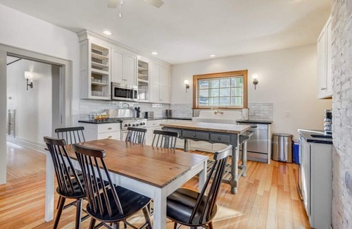 Old North End House | Noble Manor: Stylish Retreat w/Hot Tub & BBQ