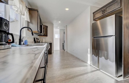 Pueblo House | Norwich, Pueblo · Luxury & Spacious w Huge Garage