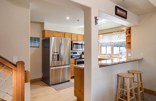 Steamboat Springs Condo | O1206 | Walk to Grocery Store | Free City Bus | Hot Tub