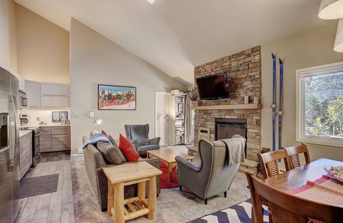 Keystone Condo | On Free Shuttle Route to the Slopes/Pool, Hot Tub, and Sauna Access