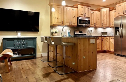 Salida House | ON THE RIVER & the RiverWalk, Dolly’s Dream #11942