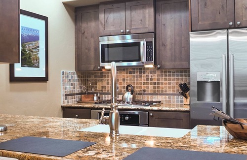 Boulder Ridge Apartment | One Ski Hill Peak 8 Luxury Ski-In/Ski-Out Studio Breckenridge
