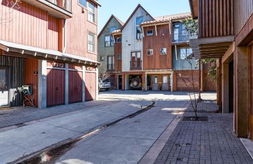Telluride House | Owl Meadows