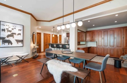 Beaver Creek Condo | Oxford Court 207 - 2 Bedroom plus Den Residence
