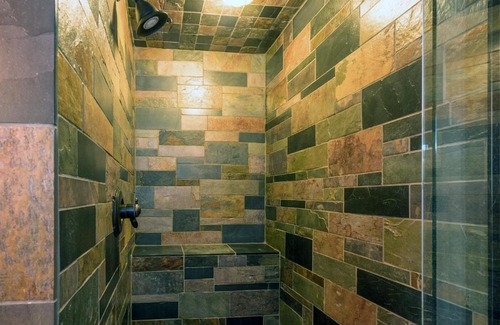 Telluride Apartment | PACIFIC PLACE by Exceptional Stays