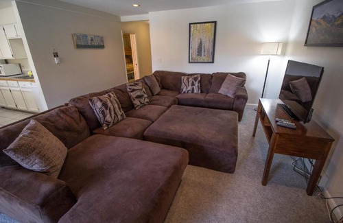 Historic District House | Park Place B202