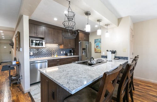 Historic District Condo | Park Place Quandary Peak Condo: Ski-in, Downtown Breck