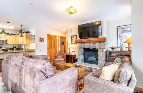 River Run Condo | Penthouse Condo with Rooftop Deck & Village Views, Short Walk to Base/Gondola