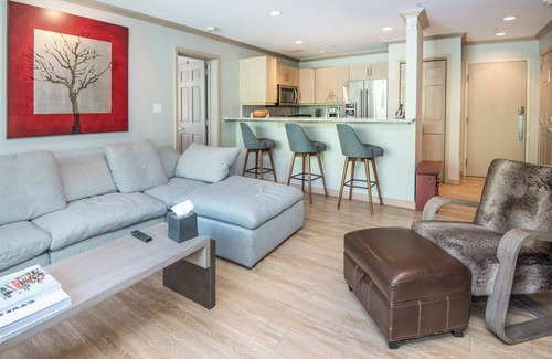 Vail Condo | Perfect Vail Village Location, Well Furnished, Walk to Slopes, Shops, Dining