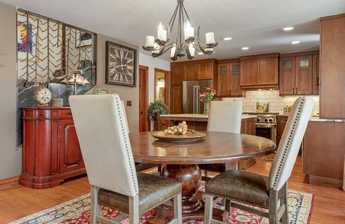 Highland Meadows House | Pet Friendly Luxury Home with Private Hot Tub + Woodburning Fireplace
