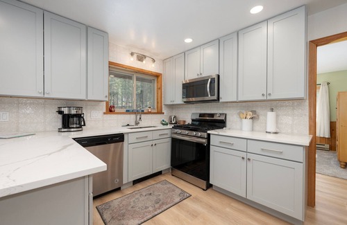 Granby Cabin | Pet Friendly! Wood Fireplace, Wraparound Porch, Firepit, Close to Lake Granby and Highland Marina
