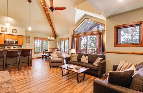 Four O'Clock Apartment | Pool & Hot Tub Access: Breck Condo w/Mtn Views