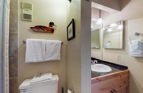 Peak 9 Apartment | Powderhorn Corner