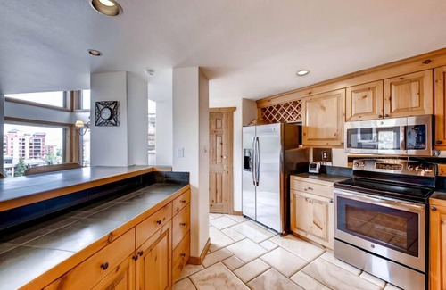 Peak 9 Condo | Powderhorn Penthouse Slopeview Condo: Views, Easy Slope/Town Access