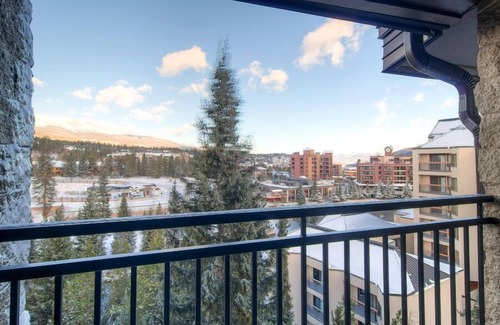 Peak 9 Condo | Powderhorn Penthouse Slopeview Condo: Views, Easy Slope/Town Access