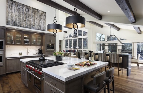 Vail House | Prime Vail Village stay: walk to lifts, dining, trails & shops from Avanti Chale