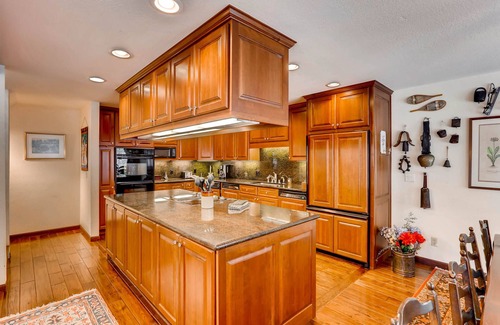 Vail House | Private Home on Vail Mountain | 324W Beaver Dam