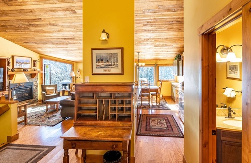 Four O'Clock House | Private Hot Tub, Mtn Views! Ski In/Out, Hiking.