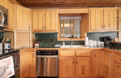 Grand Lake Cabin | Private Hot Tub - Situated Directly on Grand Lake w/Boat Dock