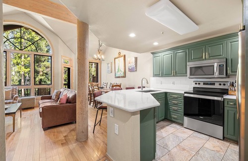 Four O'Clock House | Private Hot Tub, Walk to Chairlift/Main St/Hiking