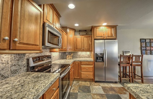 Frisco House | Private Jacuzzi, Single Family Home 2 blocks to Center Downtown, Family Friendly