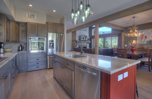 Columbine Lake House | Private Luxury Retreat | Mountain Views, Outdoor Fireplace | Near Purgatory