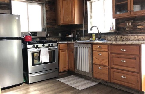 Conifer Mountain and Meadows Resort | Private room ∙ 4 guests