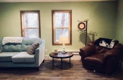 Perry Park Resort | Private room ∙ 4 guests