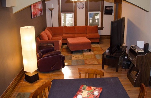 Lincoln Park Resort | Private room ∙ 6 guests