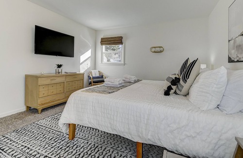 Northeast Colorado Springs House | Private Room l Shared Executive Travel Home l Near Hospitals & Pikes Peak!