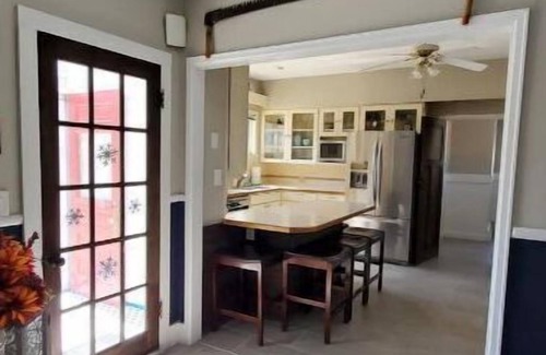 Loveland House | Quaint House in Downtown Loveland (Entire House)