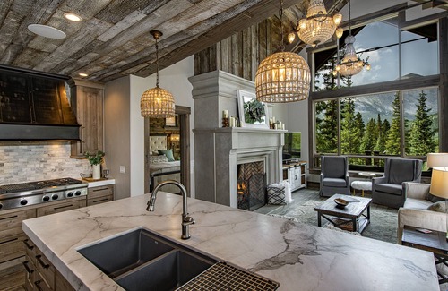Blue River House | Quandary Estate Home: Luxurious, Breathtaking Views