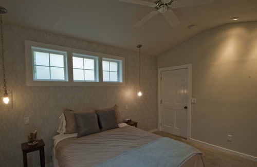 Panorama Heights House | Quiet 3 Bedroom Downtown Boulder Home on .25 acres