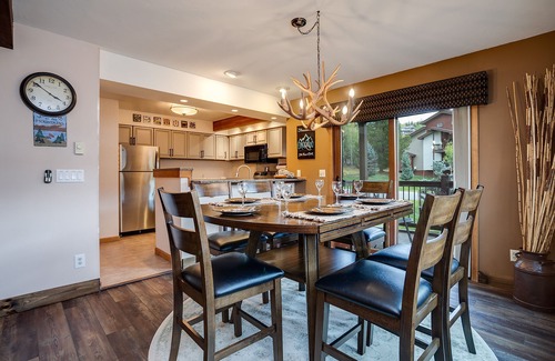 Steamboat Springs Condo | RA401 | Minutes Away from Activities | Tranquil Location | Winter Shuttle