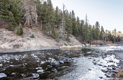 South Fork Cabin | RCCII Beautiful River Front 4Bdrm+loft/2 Bath, hot tub, Gameroom