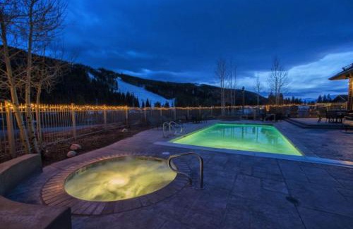 Keystone House | Red Hawk Townhome 2350