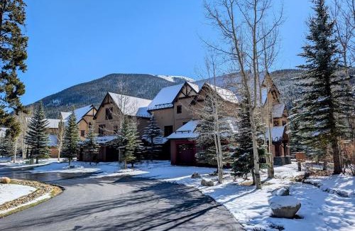 Keystone House | Red Hawk Townhomes 2338 by SummitCove Lodging