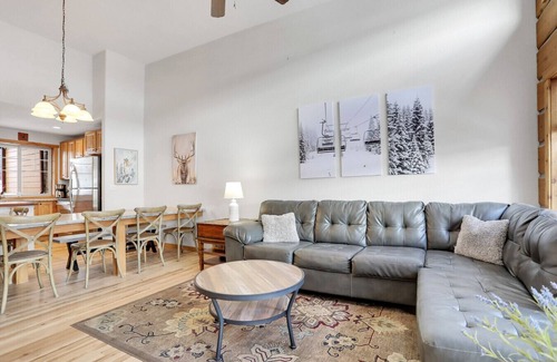 Rendezvous House | Rendezvous - Majestic Views|Hike|Bike|Ski