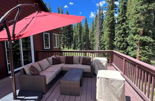 Valley of the Sun Cabin | RidgeviewReverie-modern mountain retreat with HOT TUB near Fairplay/Breckenridge