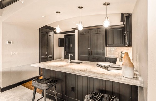 Avon Condo | ! RITZ FALL COLORS NOW! LUXURY 1BR-HIKE BIKE POOL w/VIEWS, 2 DECKS/FIREPLACES