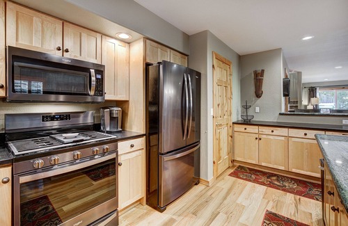 Warrior's Mark House | River Park 100A a true escape to the mountains