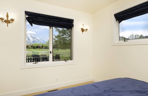 Carbondale House | River Valley Retreat | Luxe Home for 30+ Nights