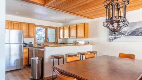 Telluride House | Riverside Condos C102 by AvantStay Condo Close To Downtown Town Park Ski Lift 8