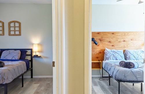 West Colorado Springs House | ✺Rocky Mtn Views✺mins to dtown/fire pit on porch