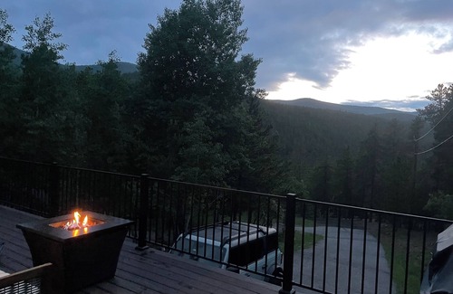 Shadow Mountain Cabin | Romantic mountain getaway or family escape. NEW HOT TUB!
