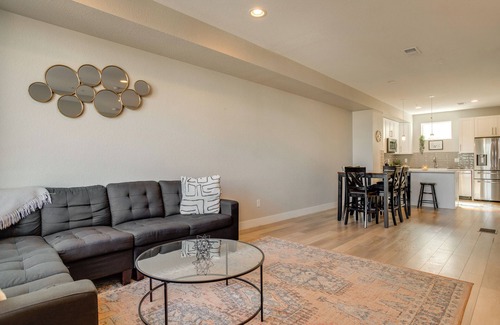West Colfax House | Rooftop Deck & Hot Tub: Walkable Denver Townhome