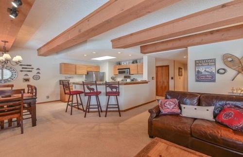Crested Butte Condo | Rustic 5th-Floor Condo with Private Balcony & Wood Fireplace by RedAwning