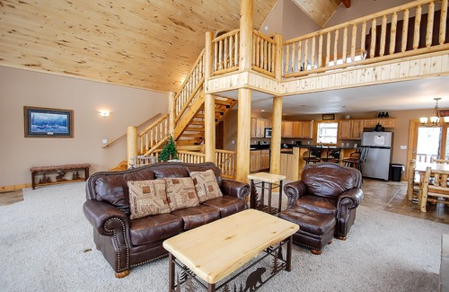 Grand Lake House | Ryan's Retreat - Sleeps 16! Perfect getaway for the large family!