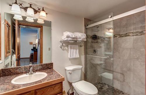 Historic District Apartment | Sawmill Creek Condo 207 by Great Western Lodging