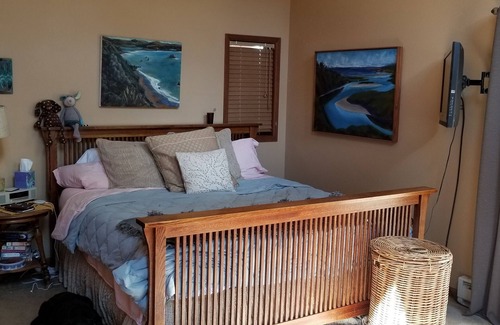 Basalt House | Seven Castles Beauty - You'll love this gorgeous pet-friendly property!